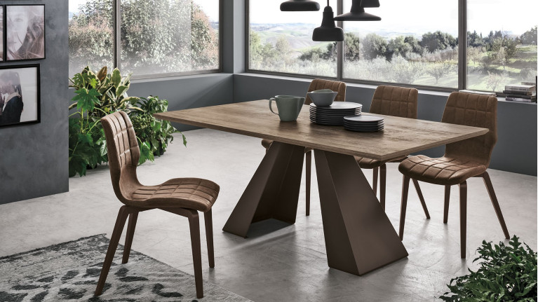 Table de repas TAURUS