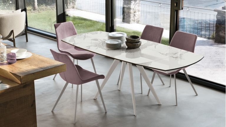 Table de repas extensible VORTICE - Plateau céramique inrayable effet marbre avec système d’allonges par rotation